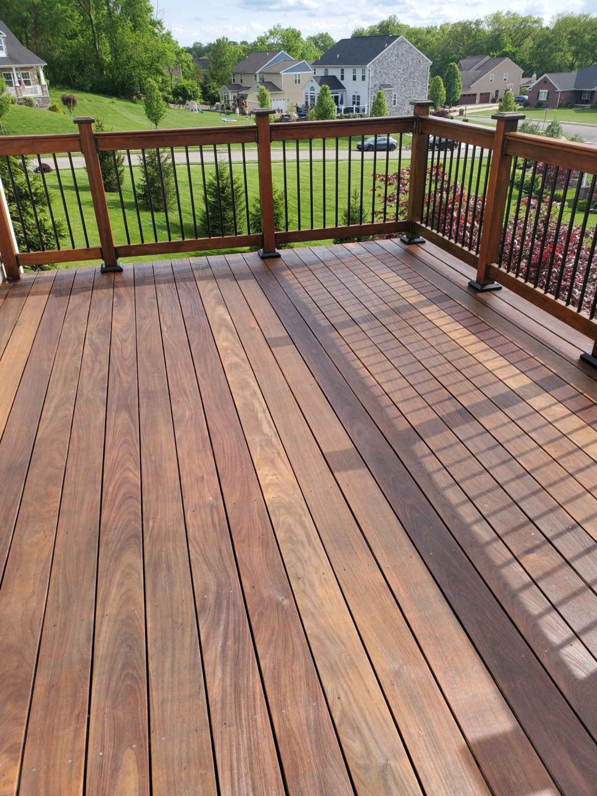 Deck staining before and after Woodstock IL — Rob's Exterior Services