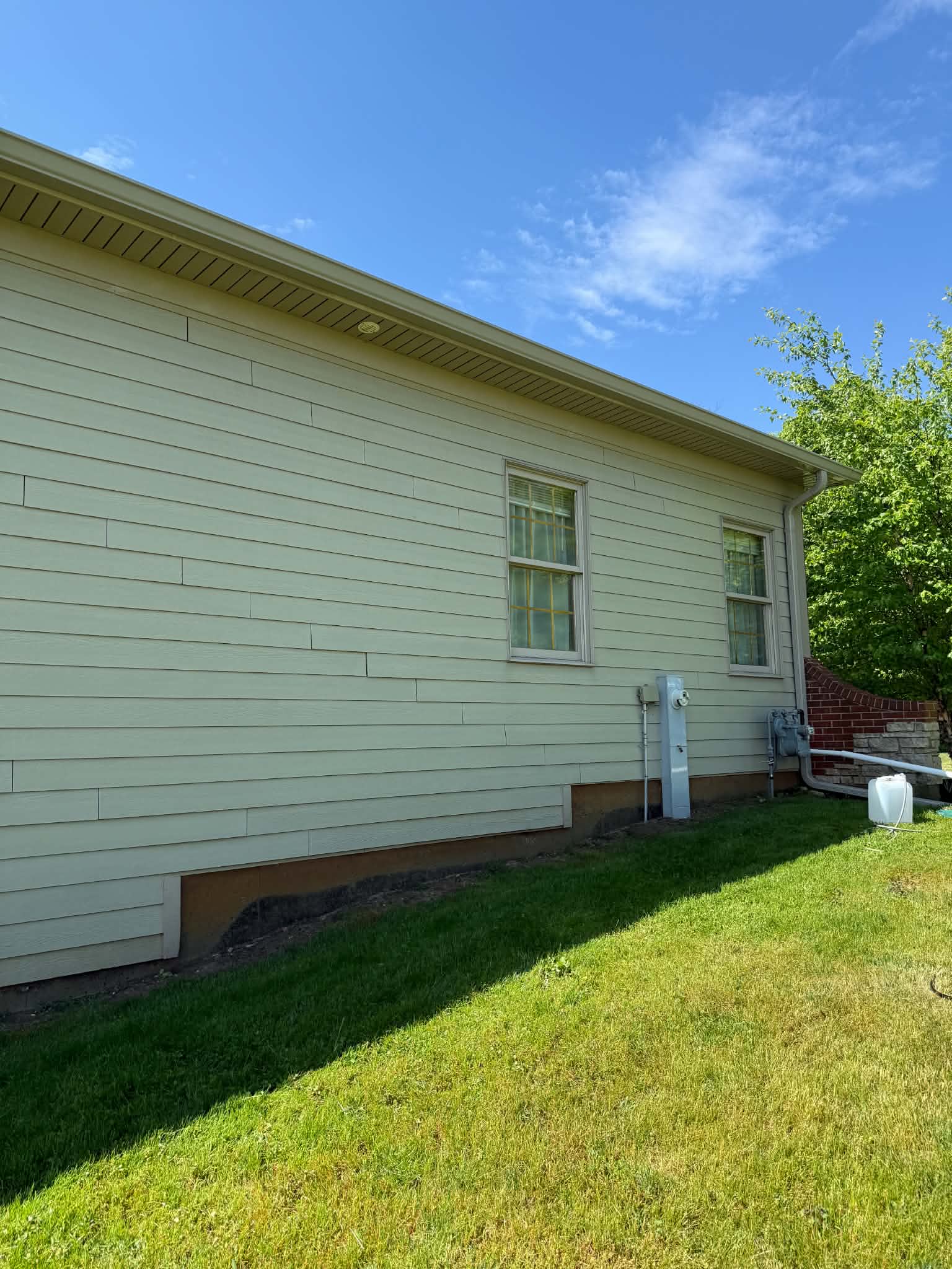 Soft wash result residential siding Woodstock IL